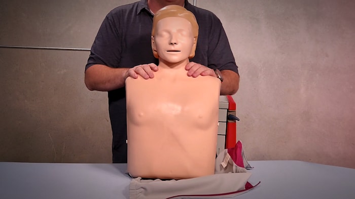 Un mannequin pour la réanimation cardiorespiratoire.