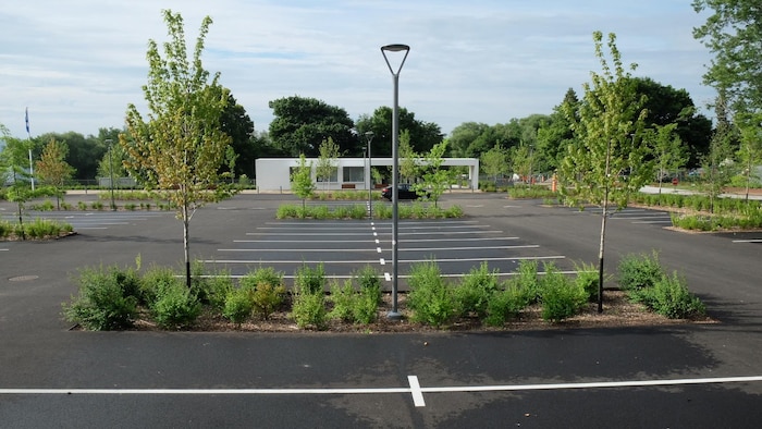 Le nouveau stationnement est d'une superficie de 8 400 m².