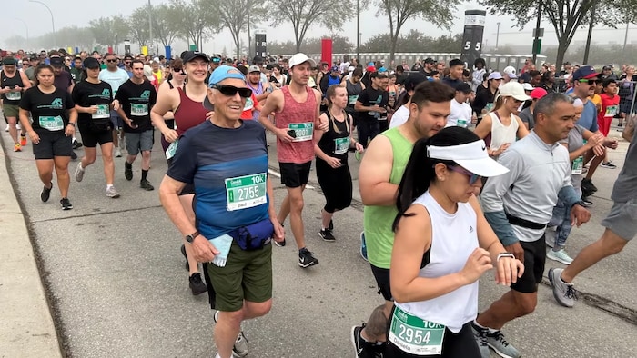 Des coureurs lors du marathon du Manitoba.