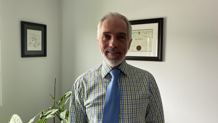Le président-directeur général, Dr Marc Bilodeau, dans son bureau.