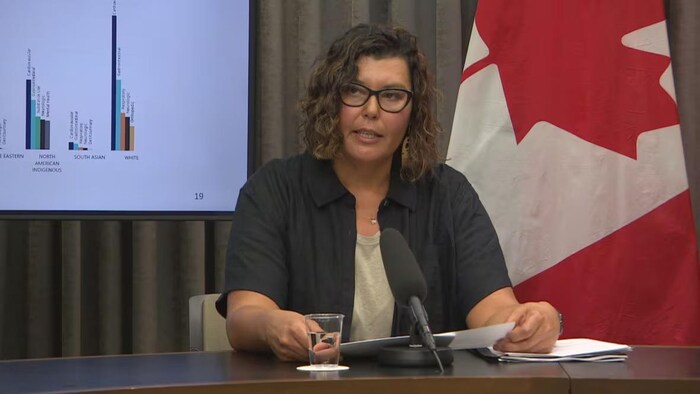 Marcia Anderson lors d'une conférence de presse, le 17 juin.