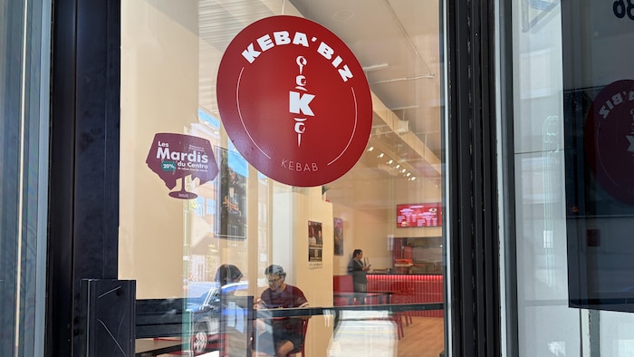 L'entrée du restaurant Keba'biz.