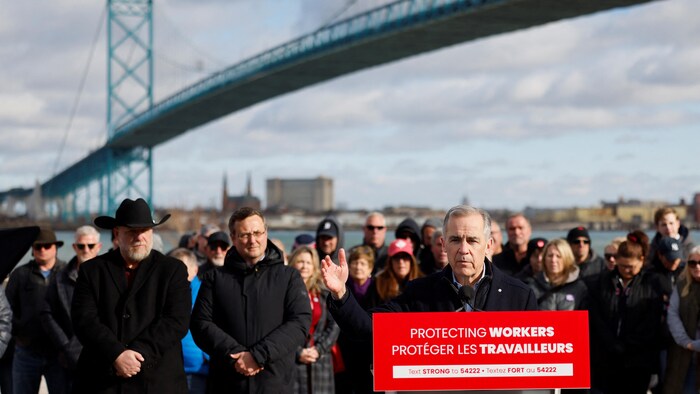 Mark Carney's cook was standing in front of a crowd