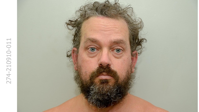 Photo de police de Martin Lévesque prise lors de son arrestation.