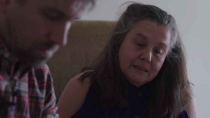 David Bouchard et Martine Decoste discutent.