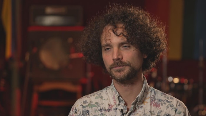 Mathias Recharte est batteur dans le groupe Kuné. 