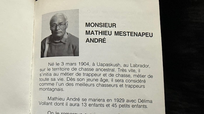 Une des premières pages du livre d'un ainé.