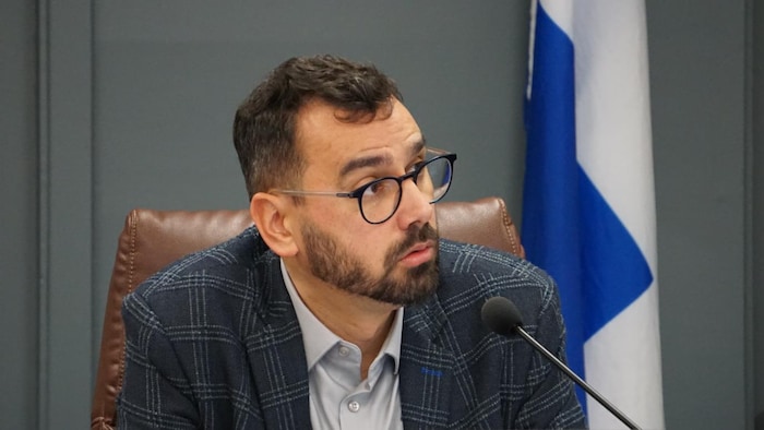 Mathieu Lapointe, maire de Carleton-sur-Mer, préfet de la MRC Avignon et président de la Table des préfets de la Gaspésie