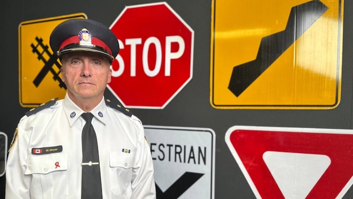 Portrait du directeur par intérim des services de circulation de la Police de Toronto, Matt Moyer.