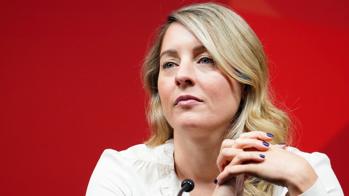 Mélanie Joly, pensive.