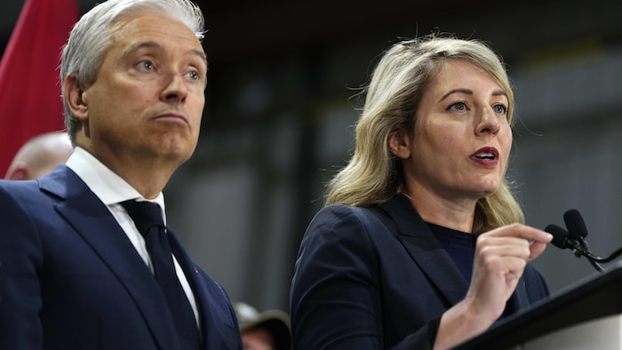 La ministre de l'Industrie, Mélanie Joly, et le ministre des Finances, François-Philippe Champagne.