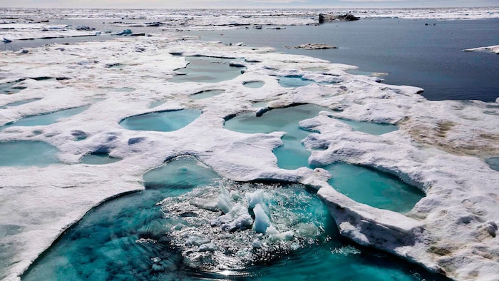 Une vue de la mer de Beaufort depuis le brise-glace finnois MSV Nordica, le 16 juillet 2017.