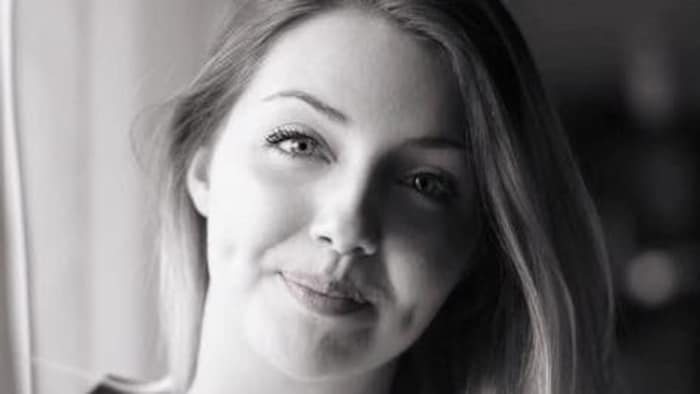 Alianka Royer sourit.