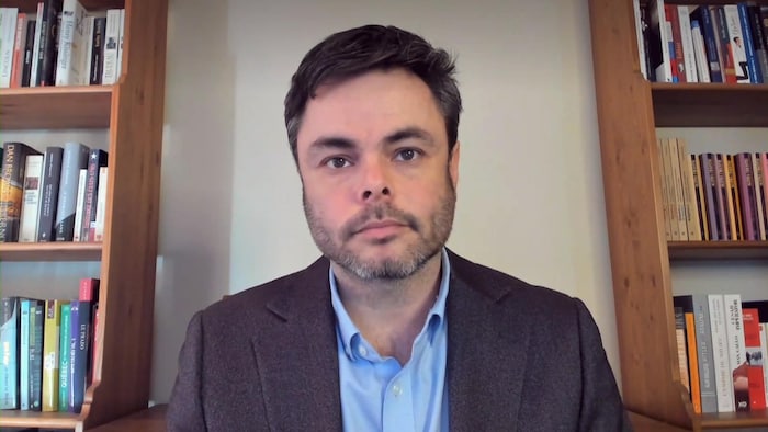 Michel Rochette accorde une entrevue à Radio-Canada en vidéoconférence.