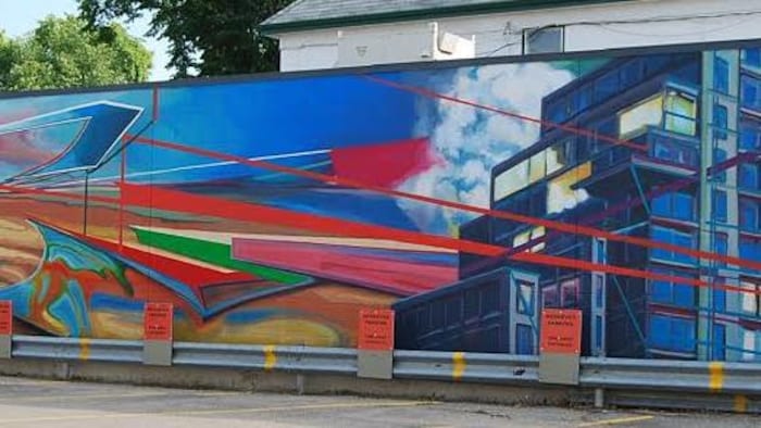 Murale de l'artiste peintre Michel Saint Hilaire, 70, rue Sherbrook, à Winnipeg.