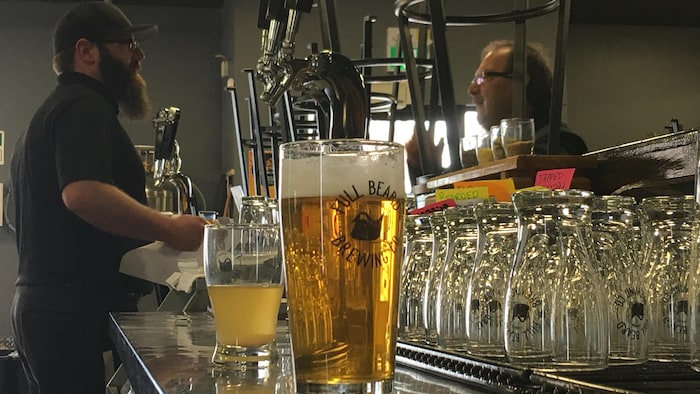 La microbrasserie Full Beard Brewing à Timmins.