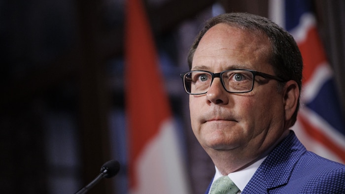 Mike Schreiner en conférence de presse.