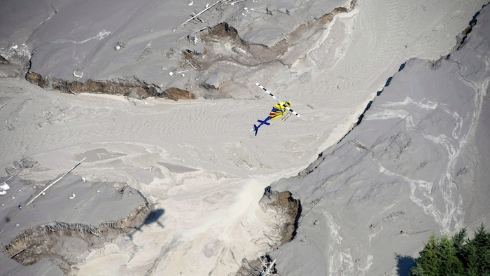 Vue aérienne des dommages causés par l’éclatement de la digue de la mine du mont Polley, le 5 août 2014.