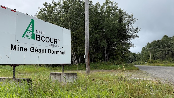 L'entrée de la Mine Géant Dormant, de Mines Abcourt,