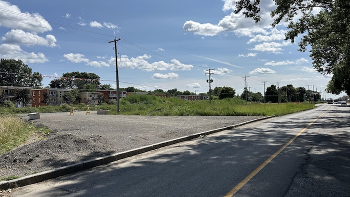 Un terrain vague dans le bas de Charlesbourg à la limite de Lairet.