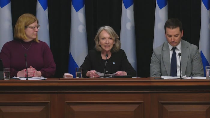 Les deux ministres en conférence de presse.