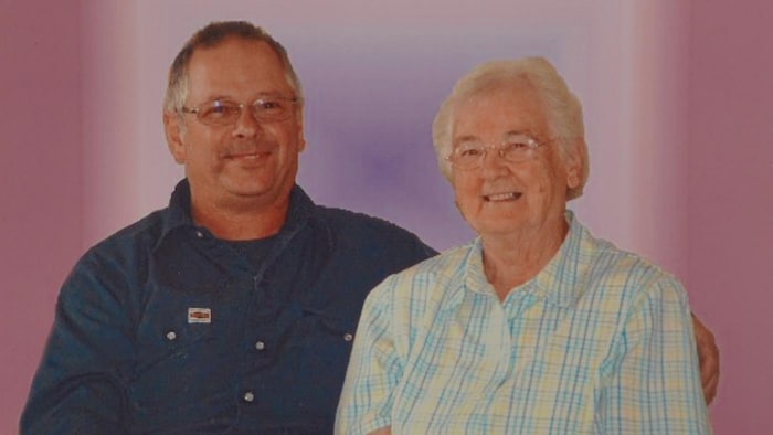Portrait de Serge et de sœur Céline Frigon.