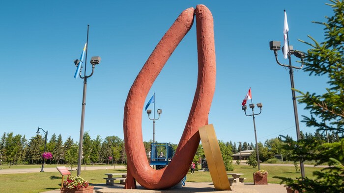 Le monument de saucisses géantes
