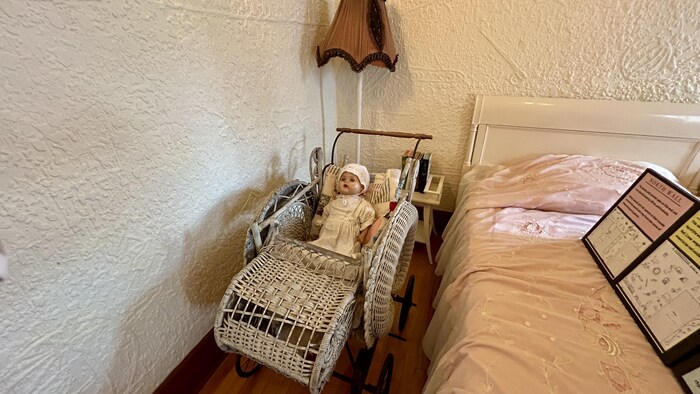 Photo de la chambre de Nancy, la fille de Sir Harry Oakes.