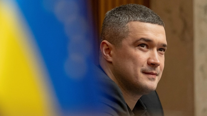 Le ministre ukrainien de la Défense, Mykhailo Fedorov, assiste à une session du Parlement ukrainien le 14 janvier 2026. 