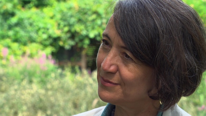 Nathalie Provost en entrevue à Québec.