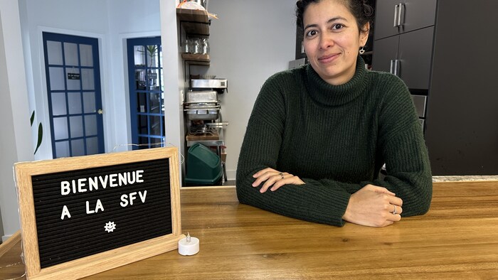 Nathalie Astruc à l'accueil de la SFV, à Victoria, le 18 février 2026.