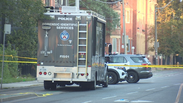 Un véhicule d'identification médico-légale de la police de Toronto.