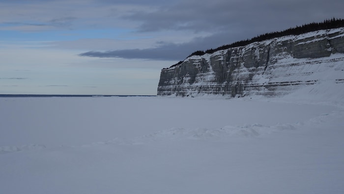 Les côtes de l'île d'Anticosti sous la neige