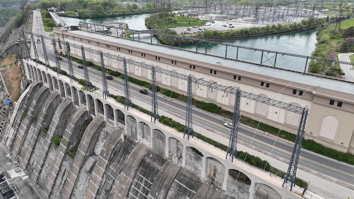 La centrale électrique Sir Adam Beck numéro 1, le long de la rivière Niagara.
