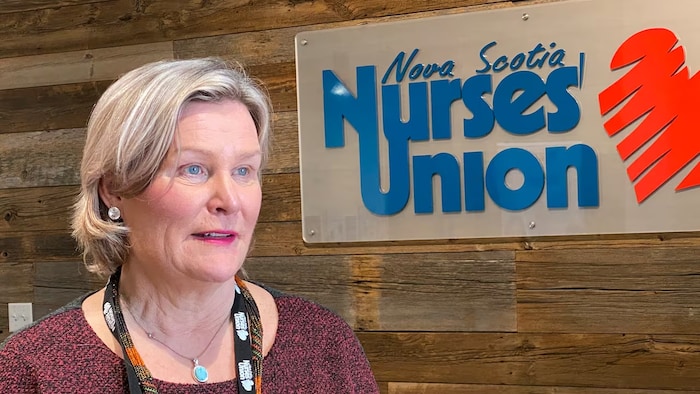 La présidente du Syndicat des infirmières de la Nouvelle-Écosse, Janet Hazelton

