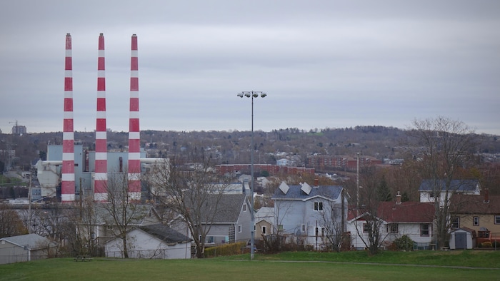 La centrale électrique thermique de Tuft Cove à Halifax en Nouvelle-Écosse.  25 novembre 2022                        
