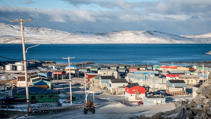 Des Inuit veulent une réforme de la police au Nunavik | Radio-Canada