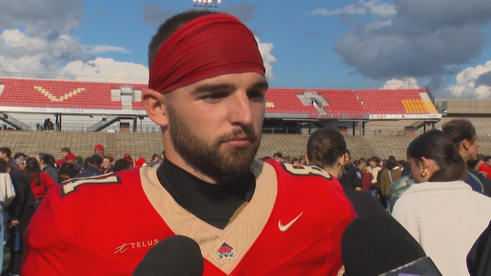 Non sans difficulté, le Rouge et Or vient à bout du Vert et Or | Radio ...