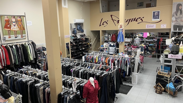 L'intérieur de l'organisme Les Fringues. 