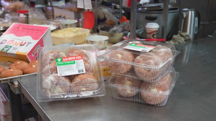 Des pains de la boulangerie La Suerte Bakery and Resto à Prince Albert, en Saskatchewan, le 29 décembre 2025.