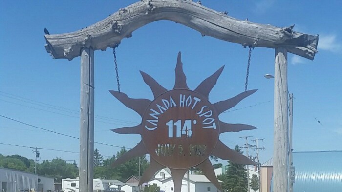 Le panneau «Canada Hot Spot» de Yellow Grass. 