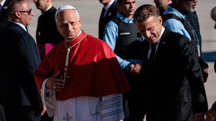 Le pape Léon XIV aux côtés d'Emmanuel Macron