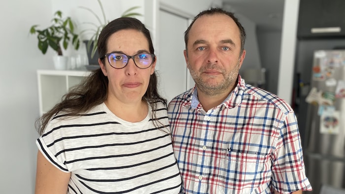 Portrait des parents de Julia Fleurot-Martin, Céline Martin (à gauche) et Thomas Fleurot (à droite).