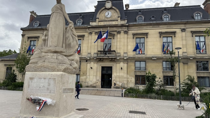 L'édifice de la mairie de Saint-Ouen.