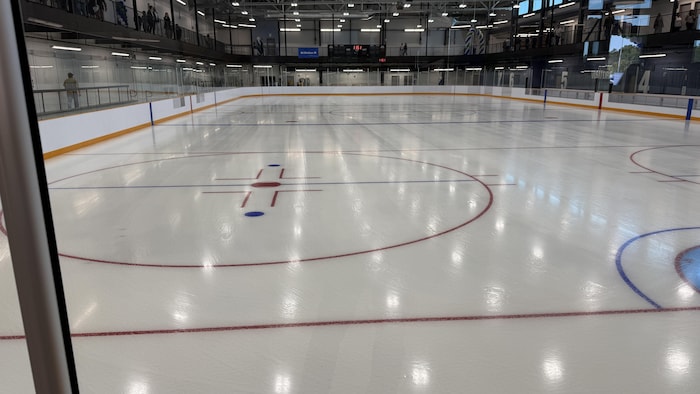 La patinoire du nouveau centre sportif et communautaire de North Bay.