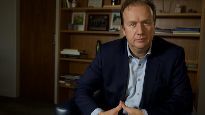 Paul Lefebvre dans son bureau.