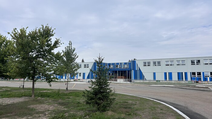 Le nouveau pavillon modulaire de l'école secondaire Roger-Comtois, à Québec.