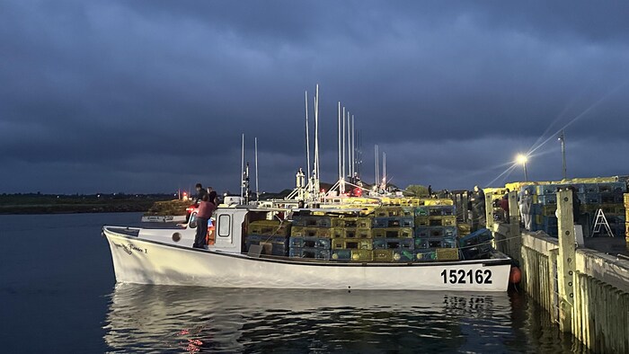 Bateau de pêche au homard. 