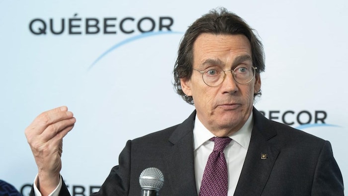 Pierre Karl Péladeau, le président et chef de la direction de Québecor, en conférence de presse.