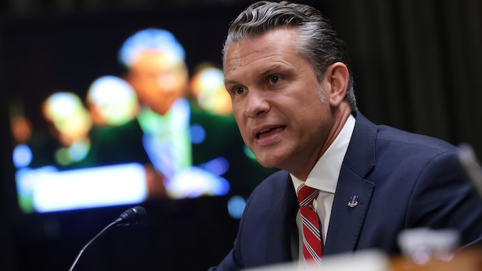 Le secrétaire américain à la Défense, Pete Hegseth, prend la parole lors d’une audience de la Commission des crédits du Sénat, le 21 juillet 2026 à Washington.